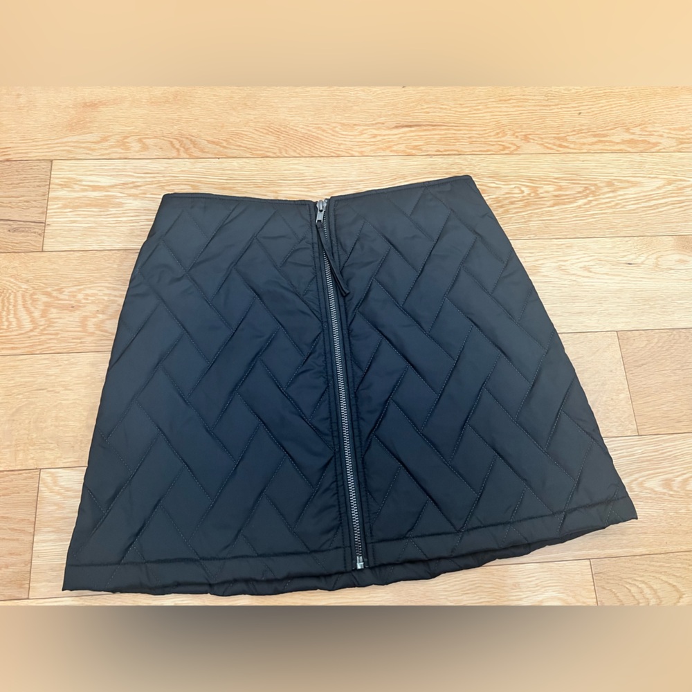 Steve Madden Black Quilted A-Line Skirt sz 4
